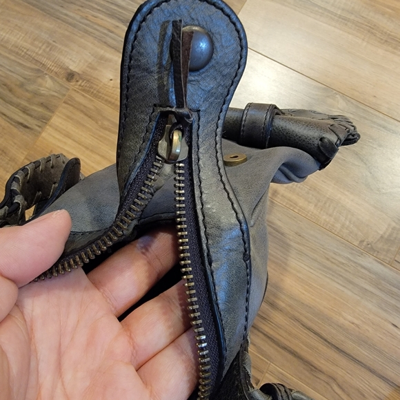 ❤️HOST PICK❤️Authentic Chloé Silverado Large Tote Bag In Grey Color - Picture 4 of 17